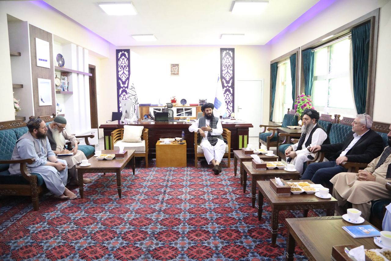 وزیر مخابرات و تکنالوژی معلوماتی