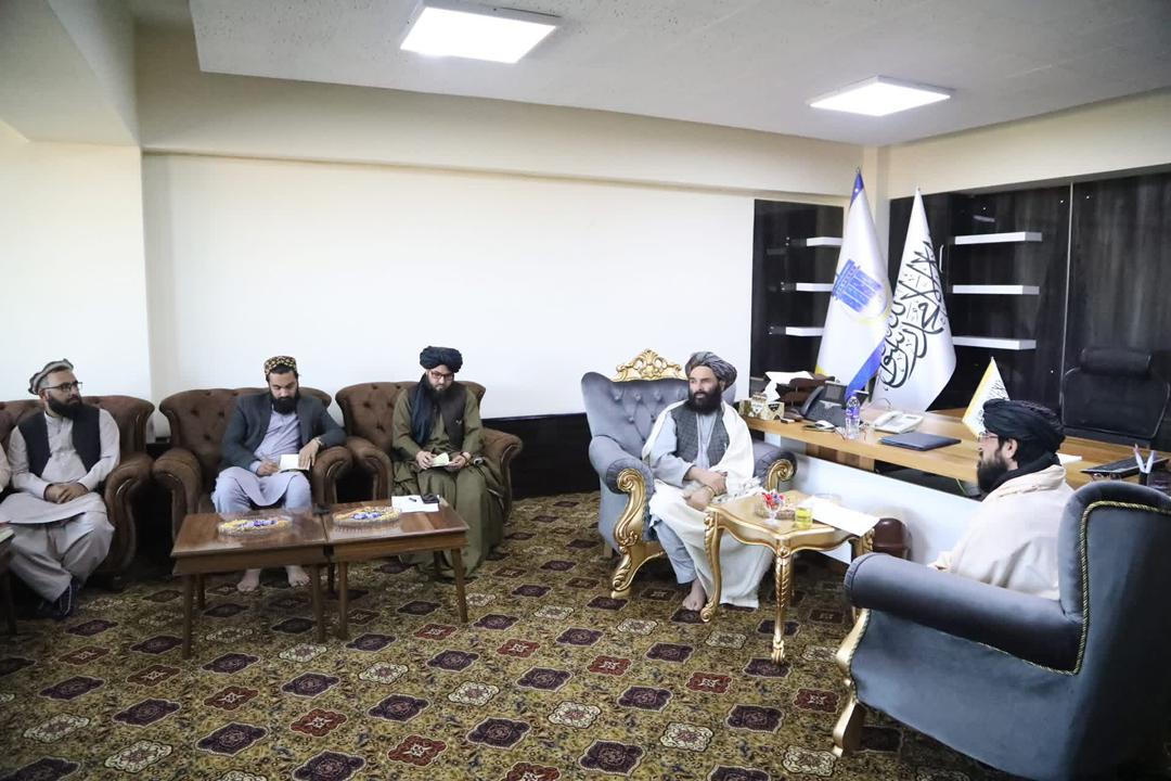 معین مالی و اداری وزارت مخابرات