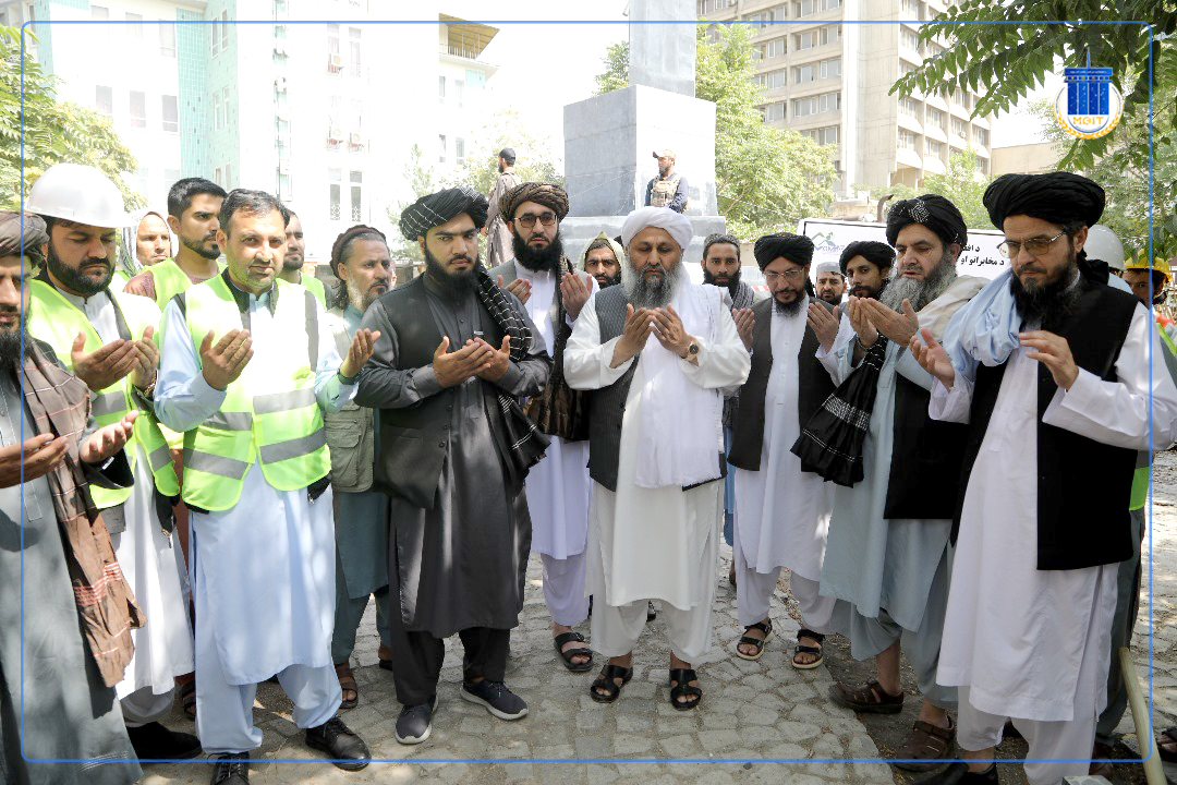 وزیر مخابرات و تکنالوژی معلوماتی