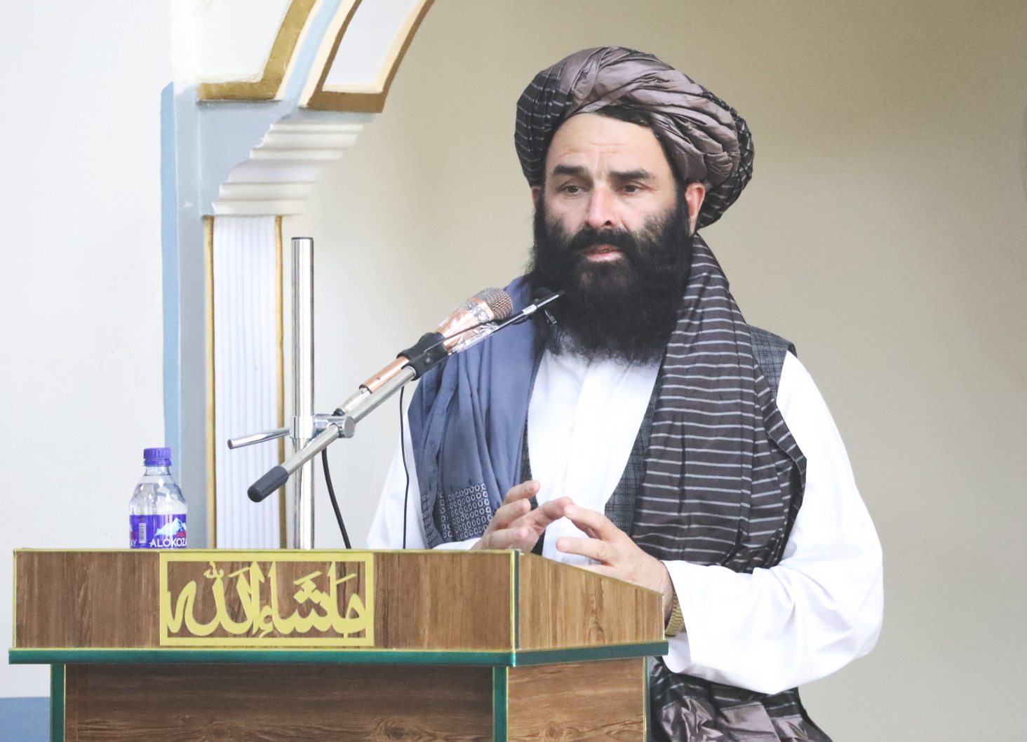 معین مالی و اداری وزارت مخابرات